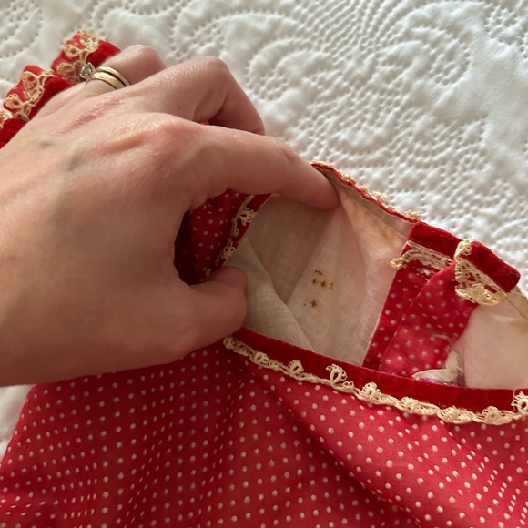 Martha’s Miniature Vintage Dress with Sewn in Petticoat - Picture 7 of 8